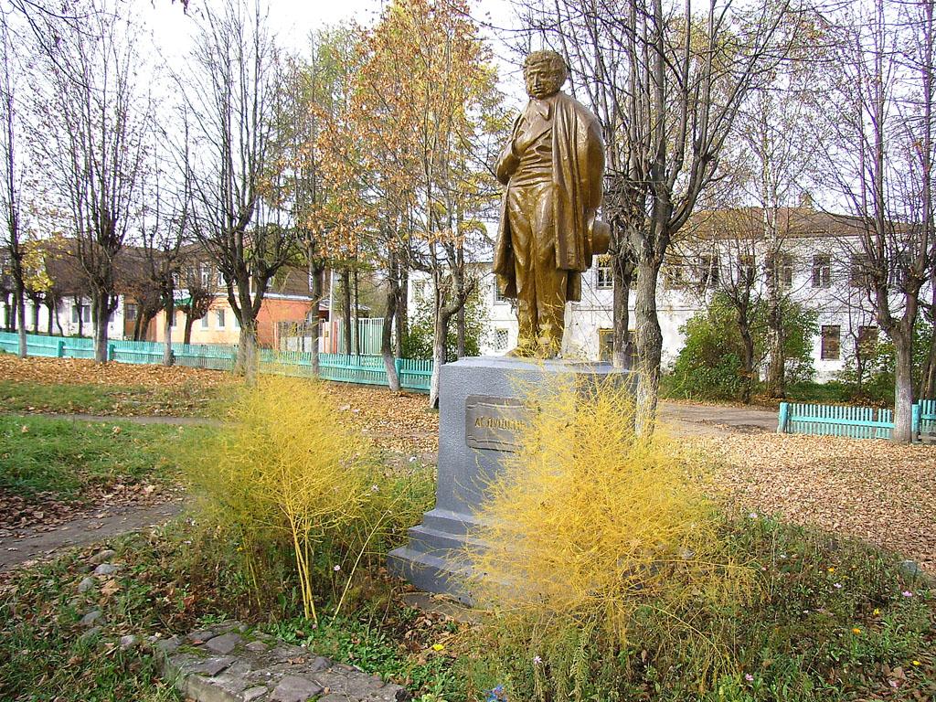 Молитва в камне - История и фотогалерея посёлка Лежнево